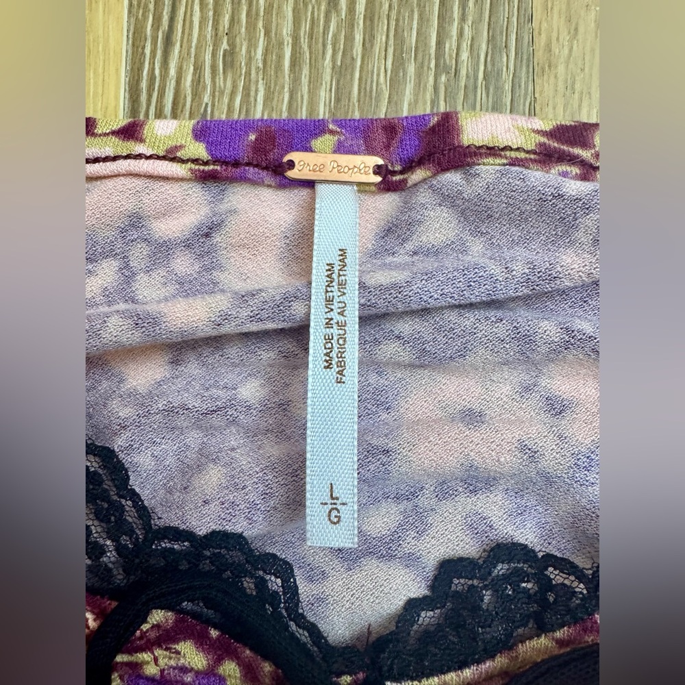 Free People Women’s Floral and Lace Top - Picture 6 of 9